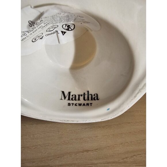 New Martha Stewart Gnome Snow Day Snowboarding 2 Wick Candle Jar Winter - Picture 4 of 12